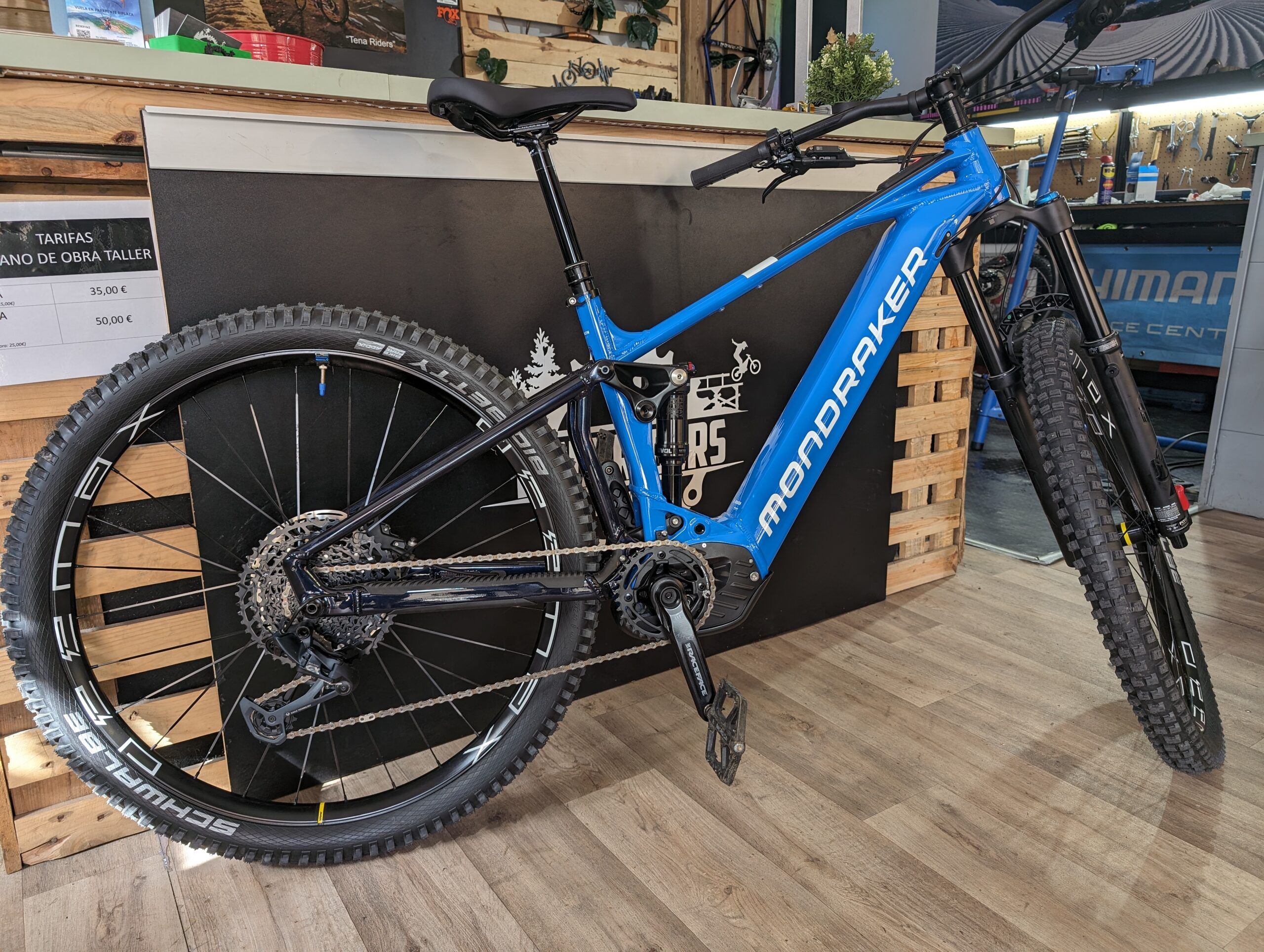 MONDRAKER DOBLE AZUL - DCHA